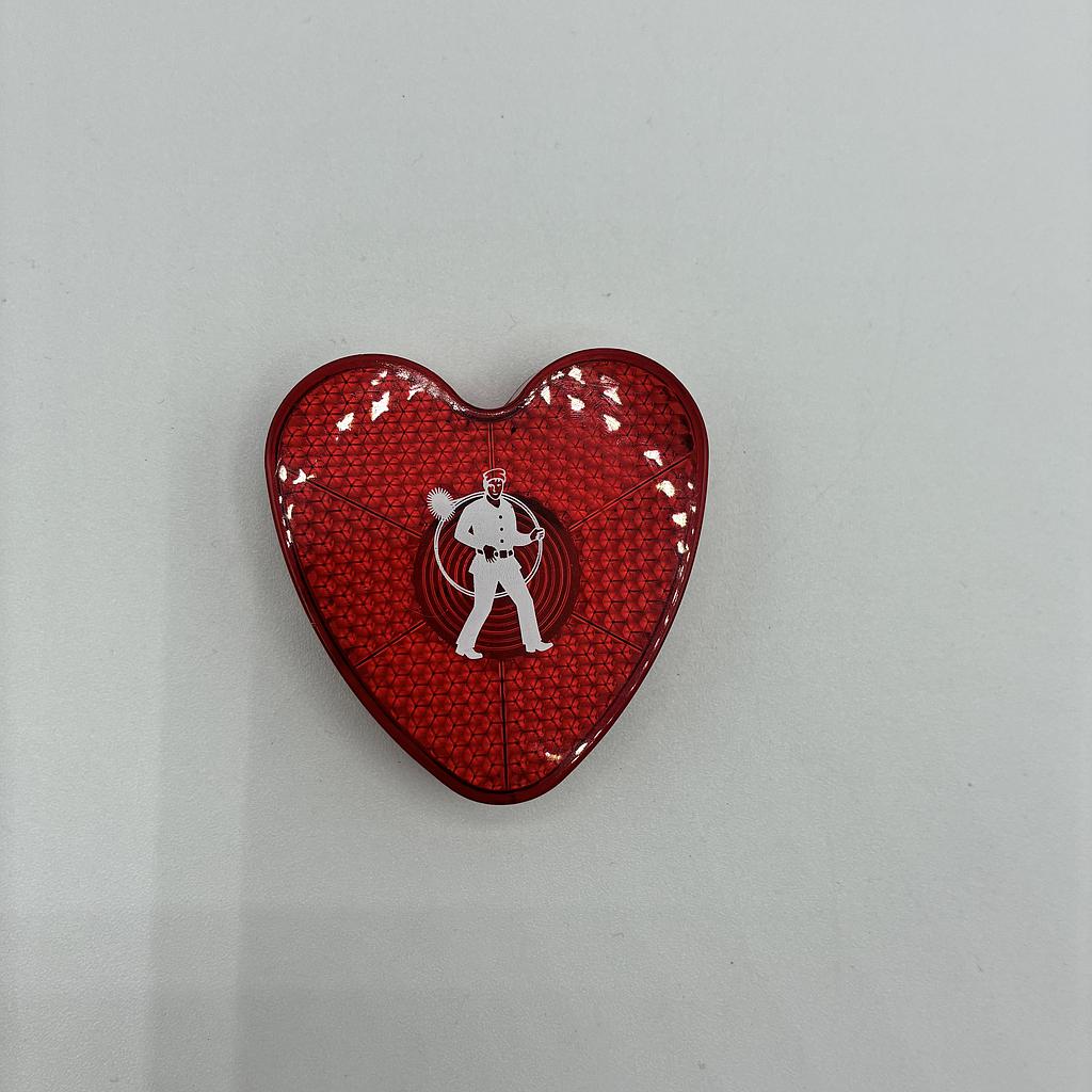 Blinkleuchtendes Herz mit Clip
und RFK Emblem
