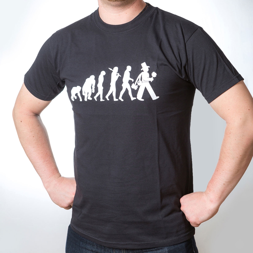T-Shirt Schwarz mit weißem Evolution Aufdruck